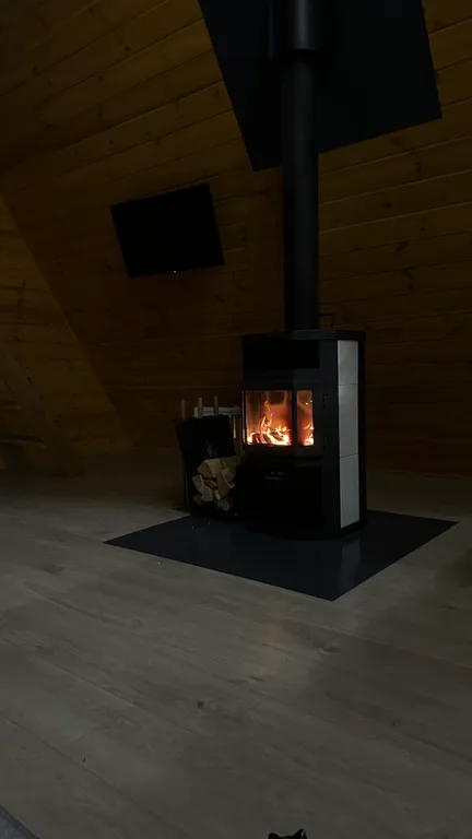 Треугольный дом с баней и купелью вблизи Несвижа