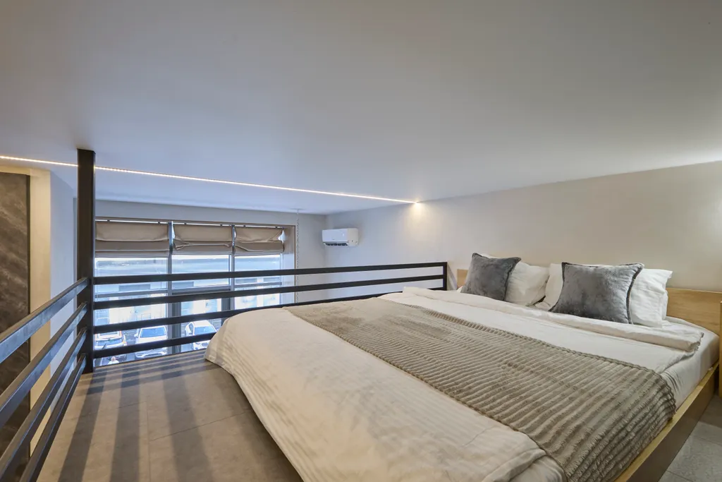 Квартира Квартира Современная двухуровневая студия — Москва