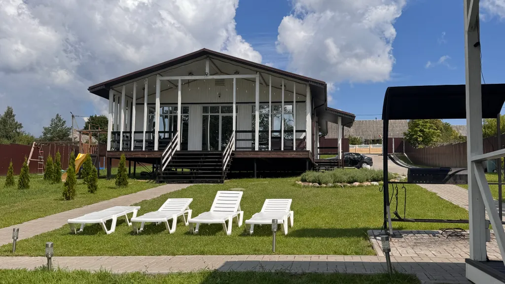 Коттедж Комфортабельный дом на берегу озера Нарочь — аренда посуточно в Минск