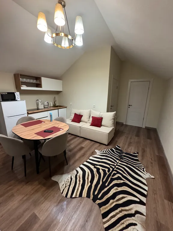 Уютный домик среди гор Домбая