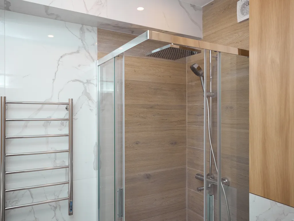 Евро двухкомнатная квартира с боковым видом на море