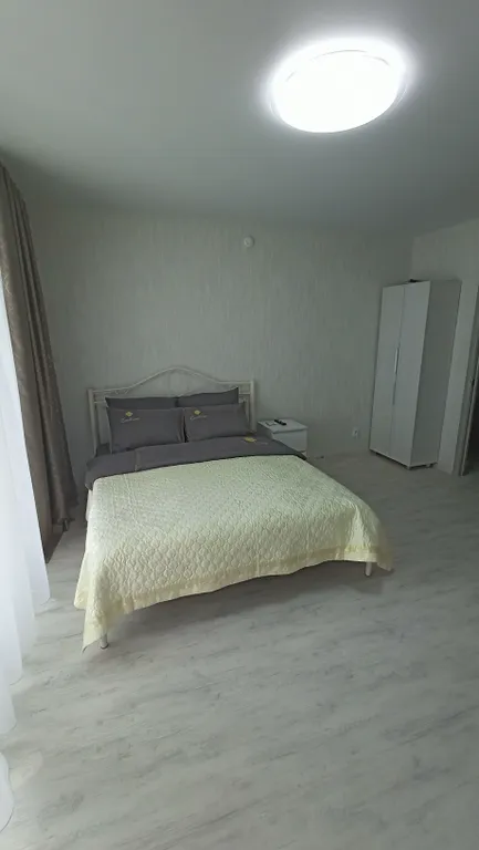 Современная студия в микрорайоне Парковый