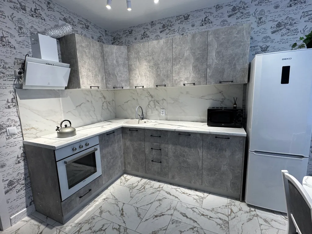 Уютная новая квартира с видом на горы