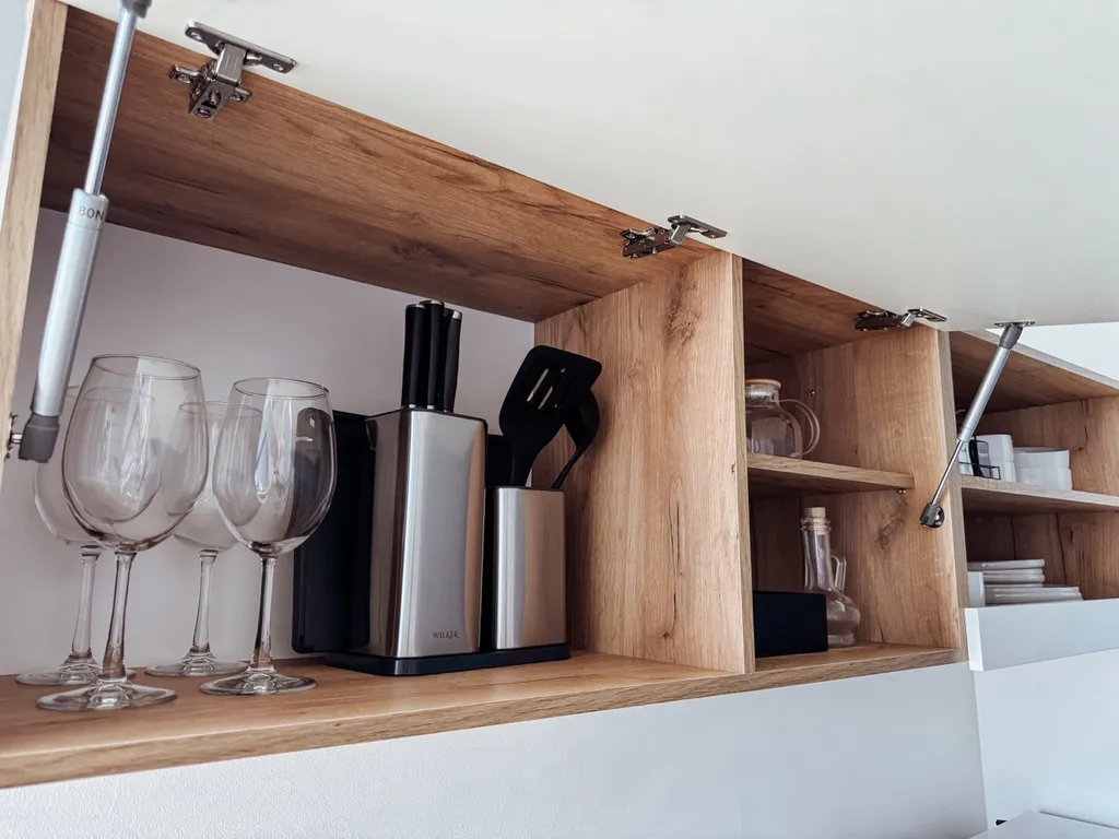 А.В. Апартаменты БЦ Аметист