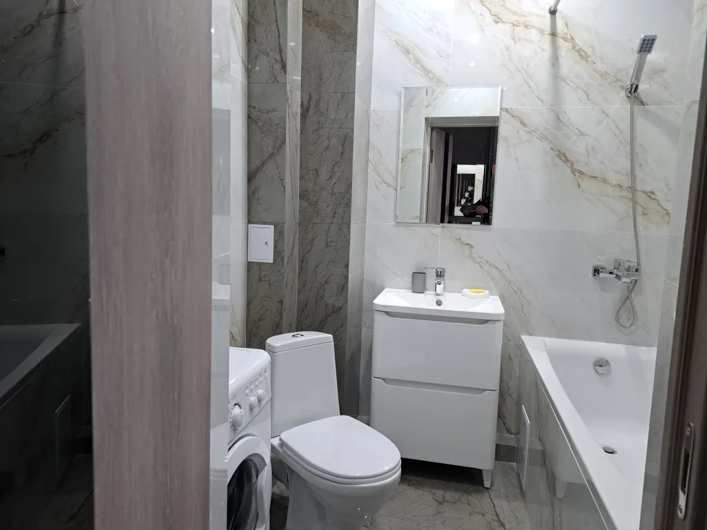 Просторная, светлая квартира рядом с лучшим пляжем города