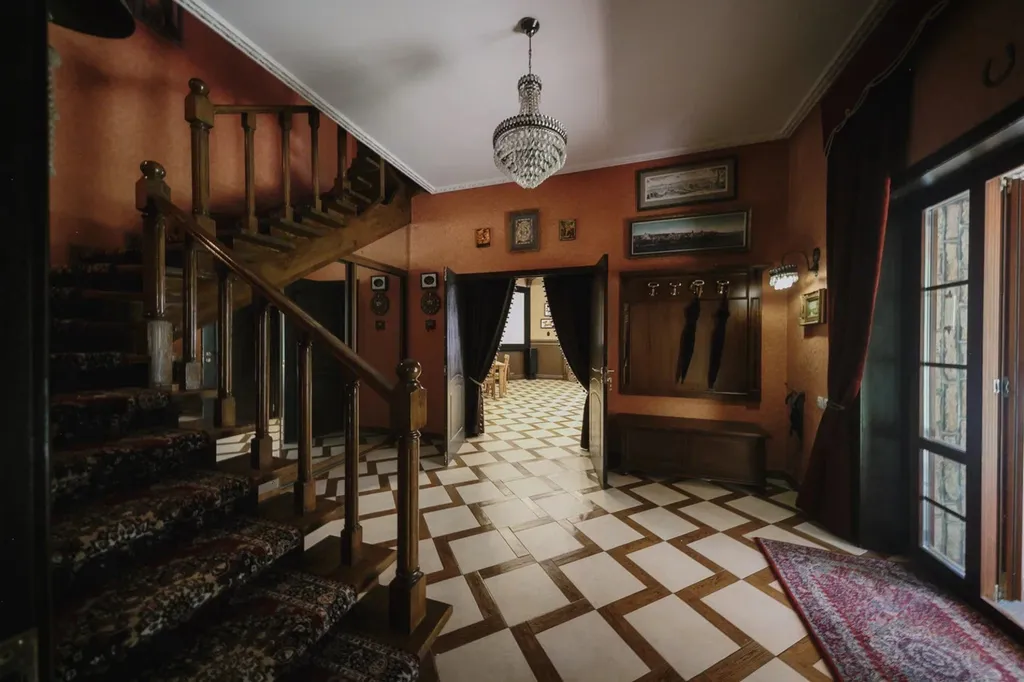 Коттедж Дом с тропическим бассейном, сауной и каминами — Московский