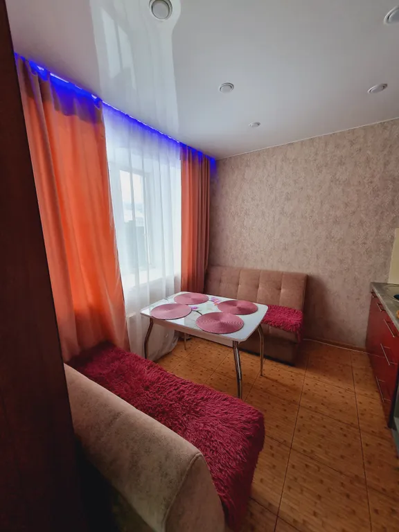 Часть дома с камином