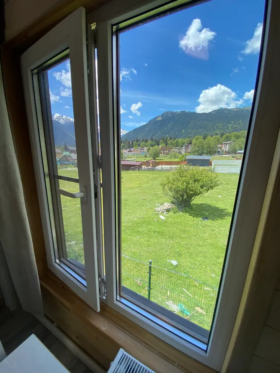 Коттетдж Famous house с видом на горы