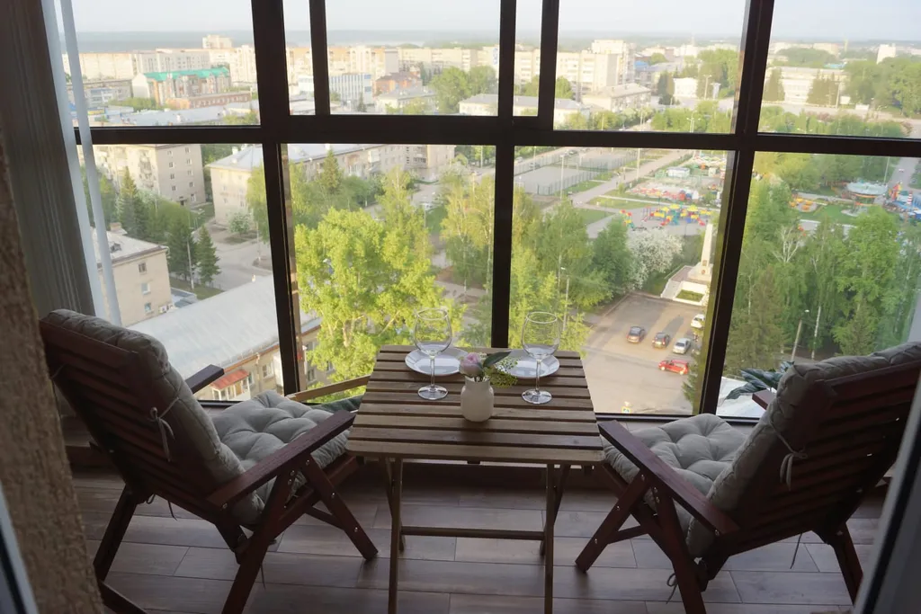 Апартаменты с потрясающим панорамным видом с 13 этажа