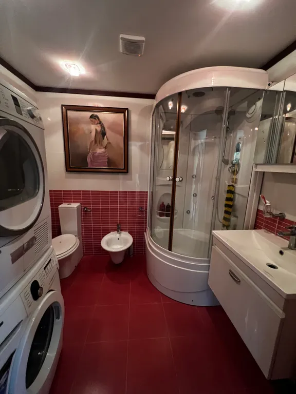 Простopная дачa в Галицино