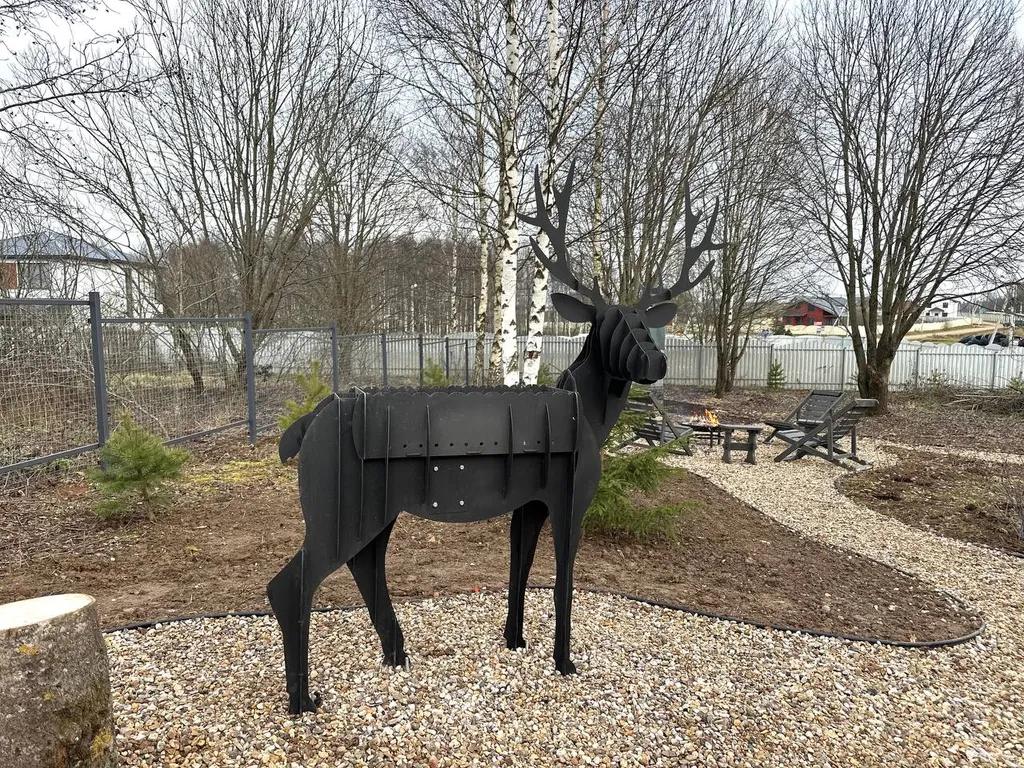 Фотодача с уникальным ярким интерьером для вашего отдыха и настроения