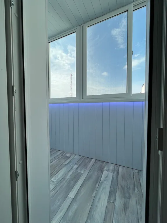 Уютная квартира с видом на набережную газовиков