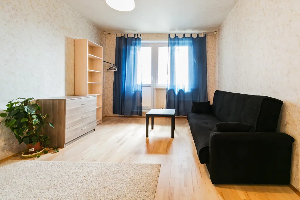 Отличная квартира в одной минуте от метро