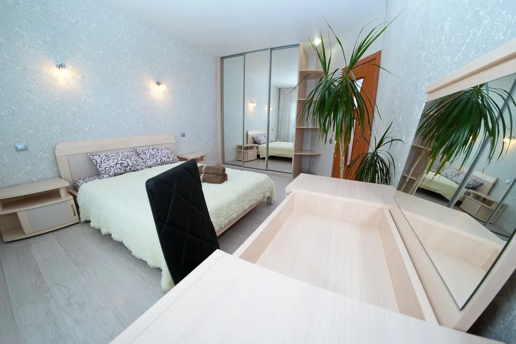 Панорамные апартаменты с видом на Иртыш