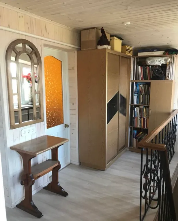 Уютный домик у озера