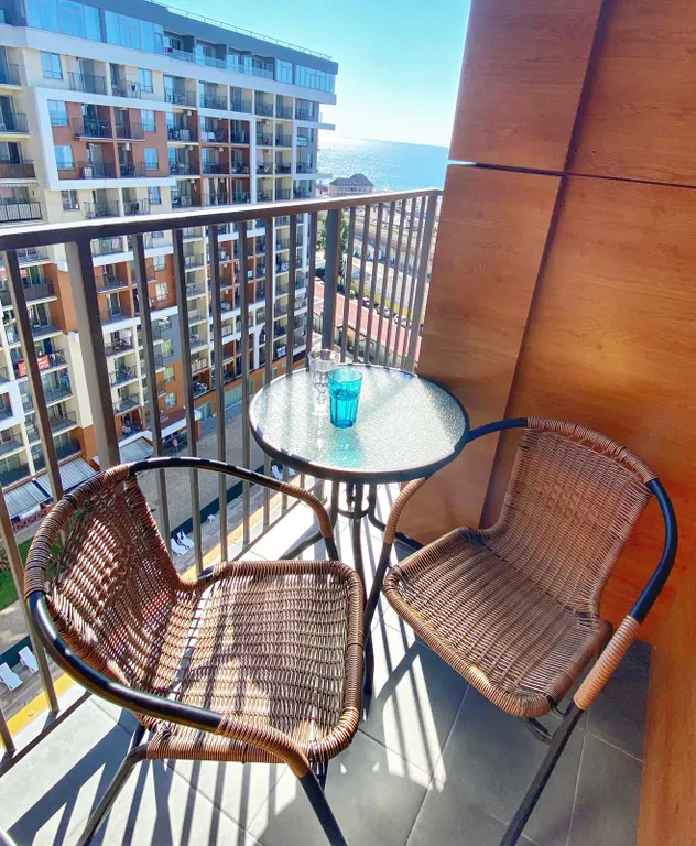 Уютная студия c великoлeпным видoм