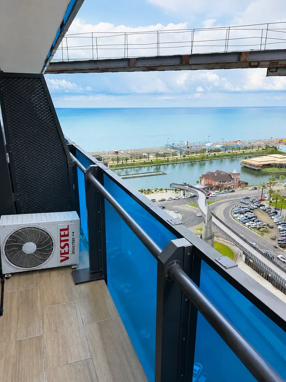 Студия в Orbi city с видом на море