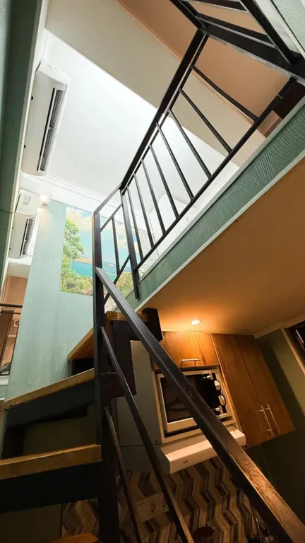 Квартира Квартира Двухуровневая студия у метро Автозаводская — Москва