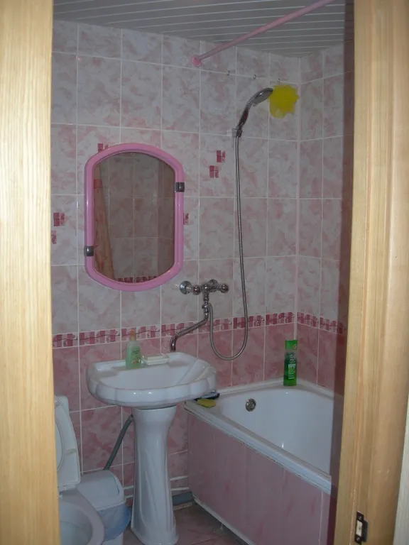 1-комнатная квартира рядом воинской частью, учебкой и УВАУГА