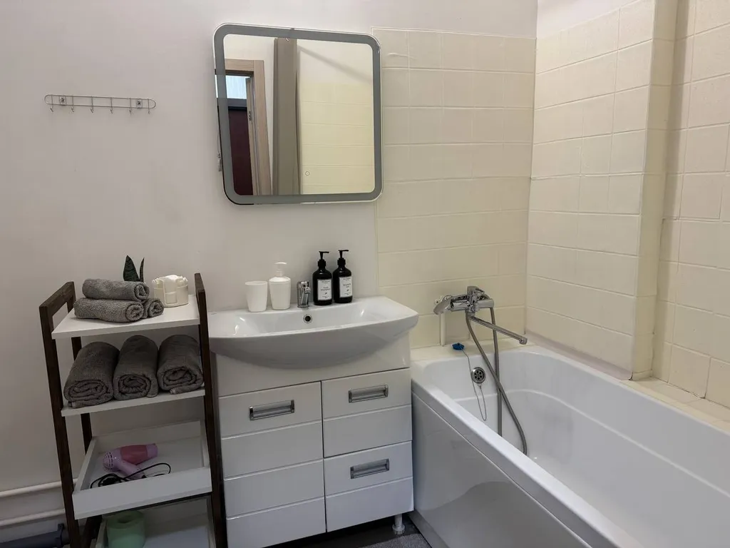 Прекрасная квартира-студия с потрясающим видом из окна