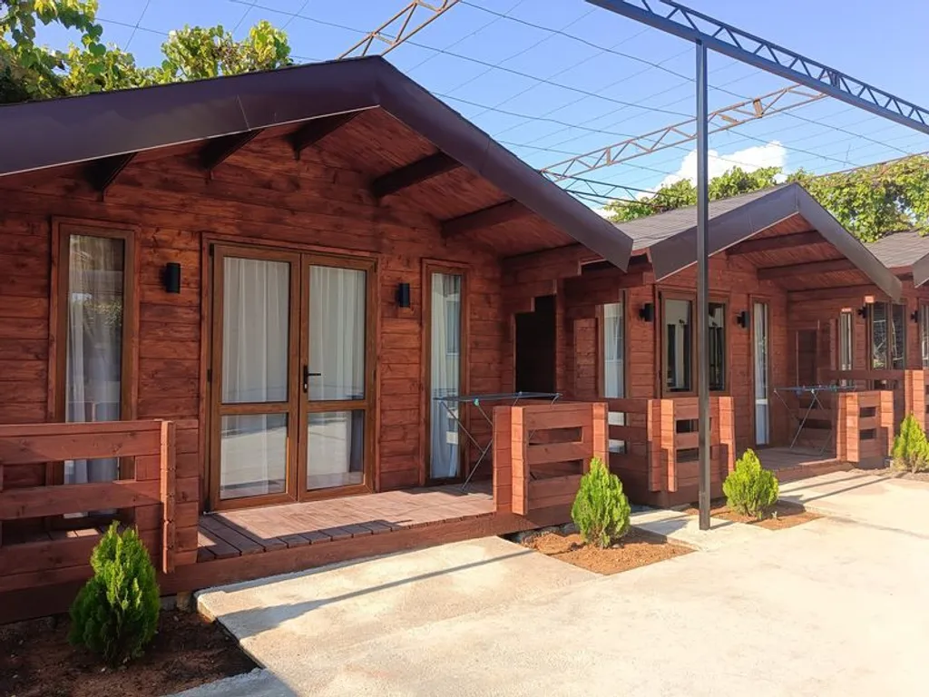 Уютный четырёхместный коттедж с удобствами