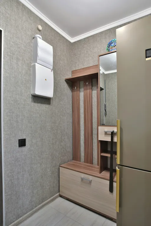 Lux Blue apartment с ванной и большим ТВ (1ый ЖК от метро, 700 метров)