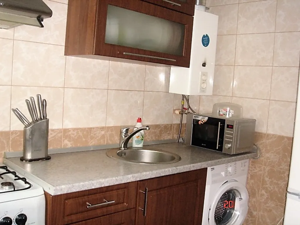 Тихая квартира с балконом в лес