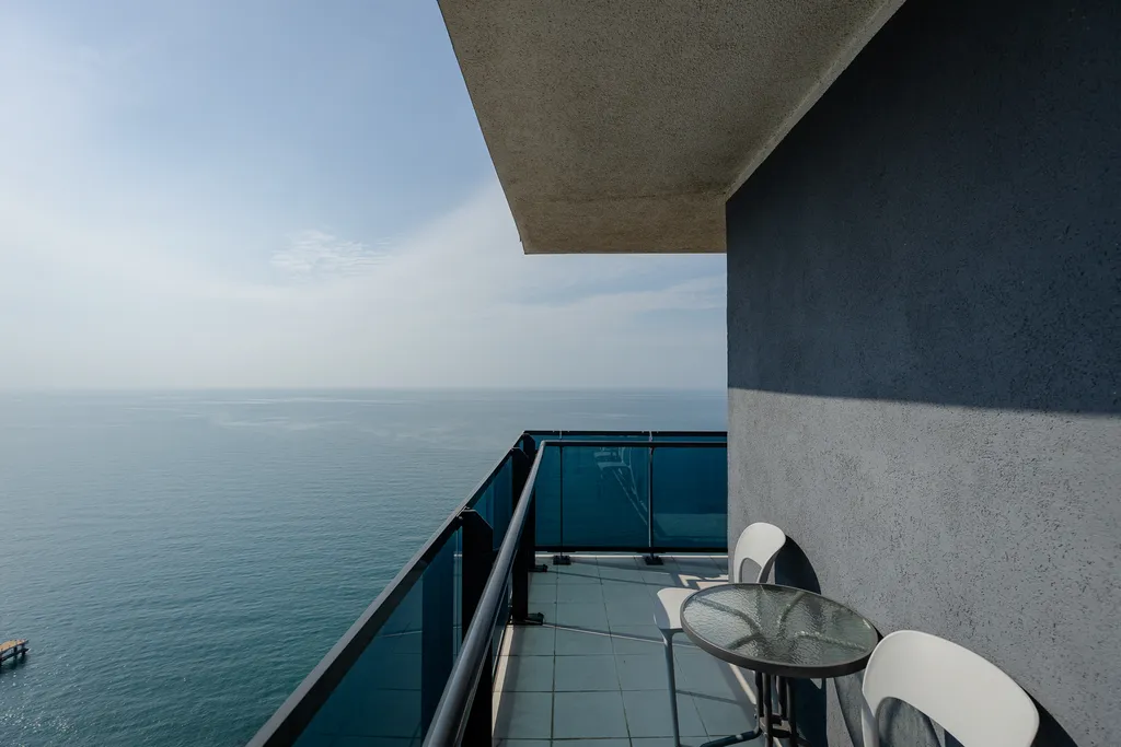 Двухкомнатные апартаменты с видом на море