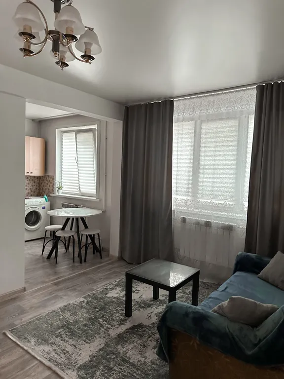 Квартира-студия на въезде и выезде из города