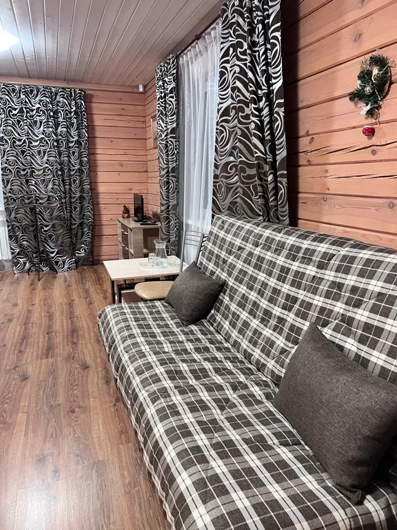 Коттедж с баней и беседкой у Вотчины Деда Мороза