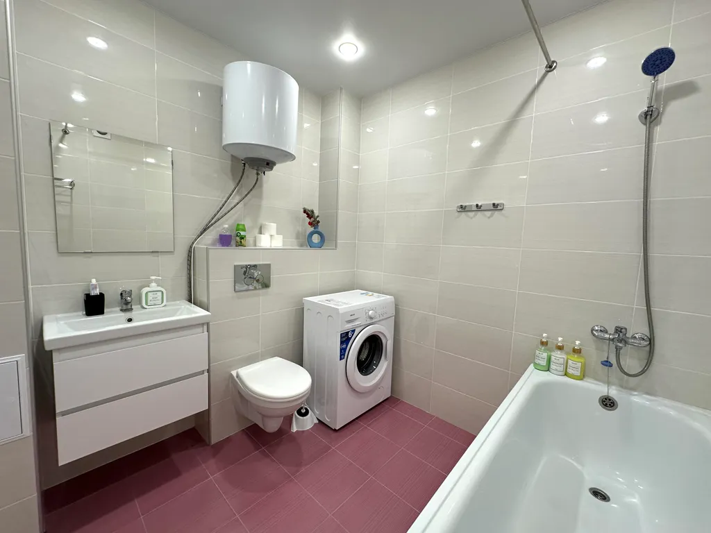 Квартира Апартаменты рядом госпиталь Мать и Дитя в новостройке — Тюмень