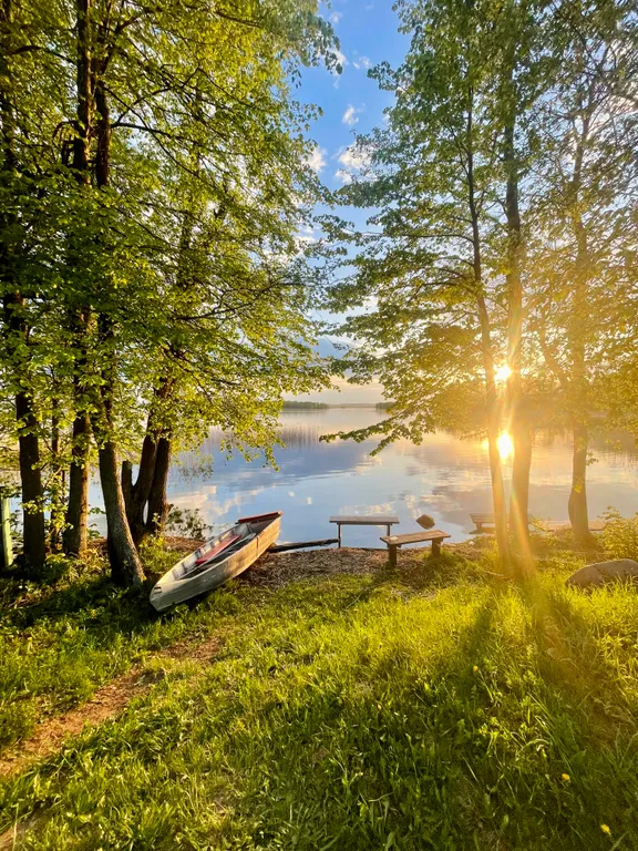 Обустроенная усадьба с камином на Нарочи
