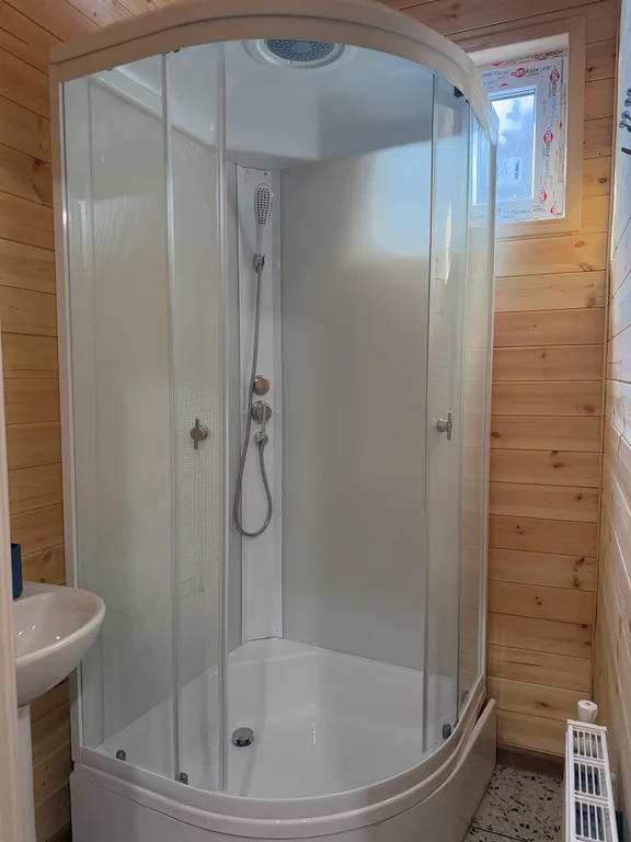 Барнхаус с бассейном и видом на реку