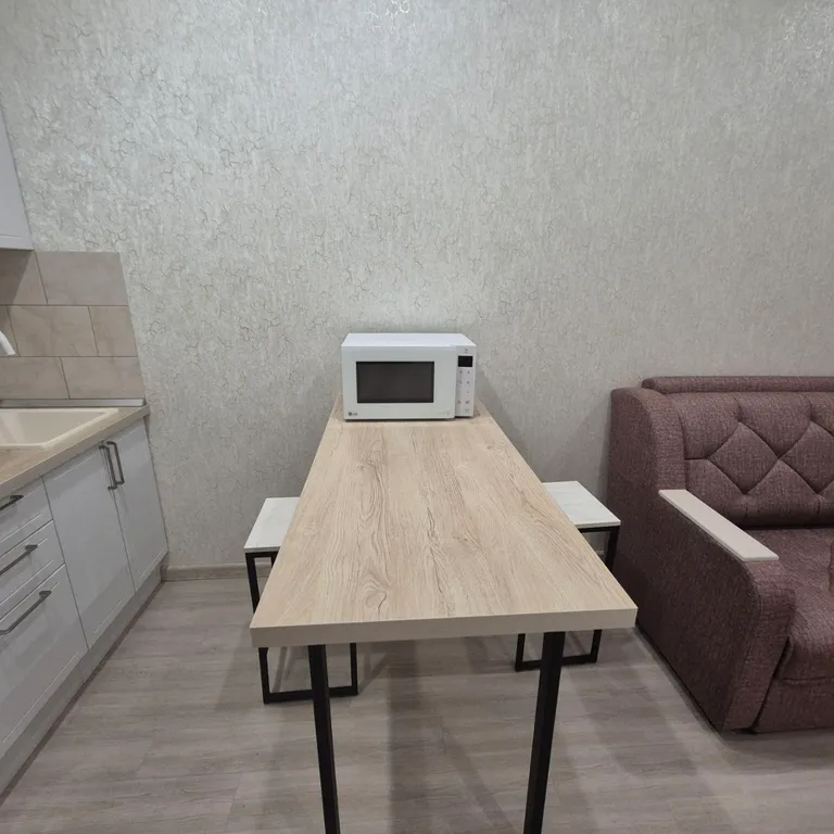 Евродвушка у аэропорта