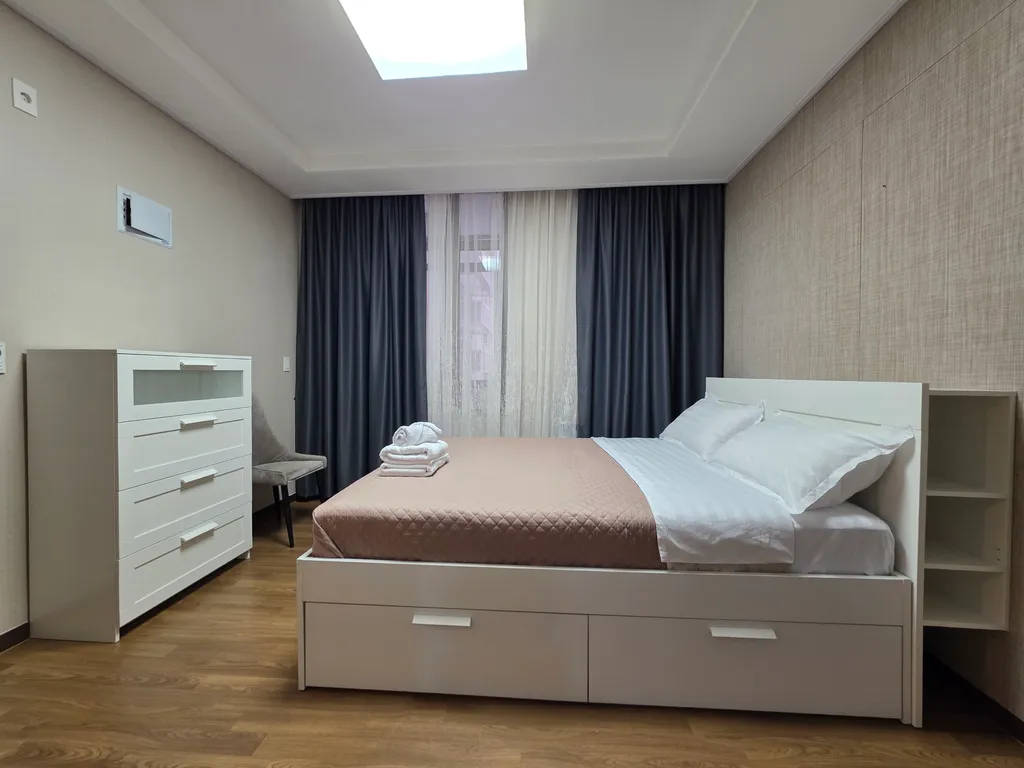 2-комнатная квартира возле Посольства США