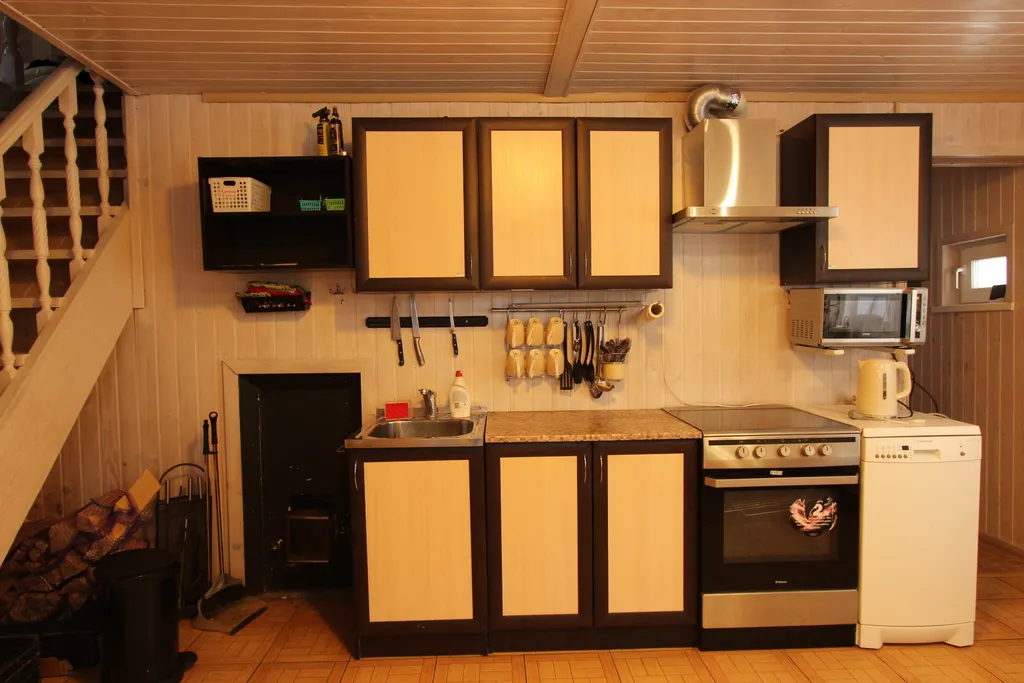 Гостевой уютный дом Соль Севера с баней на берегу залива Ура