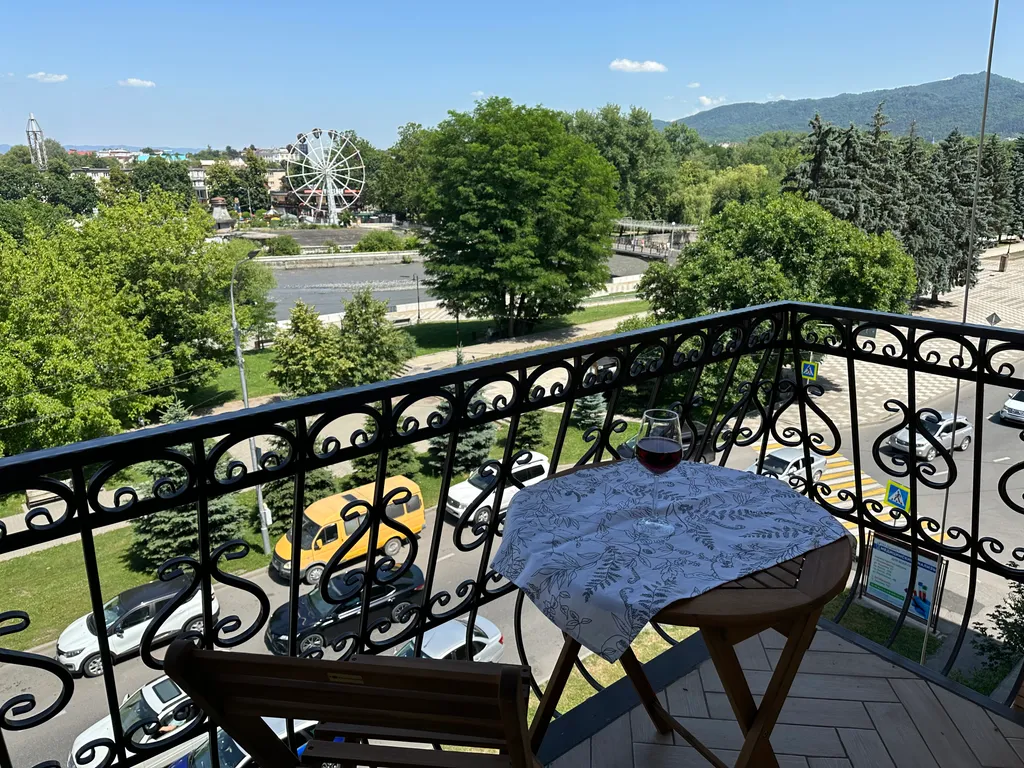 Уютная квартира в центре города с прекрасными рассветами и закатами