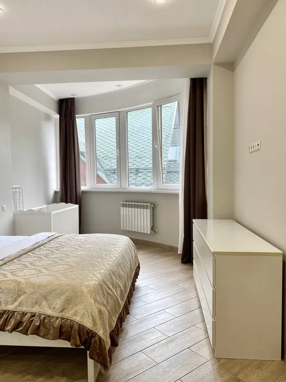 Евродвухкомнатный апартамент с видом на горы