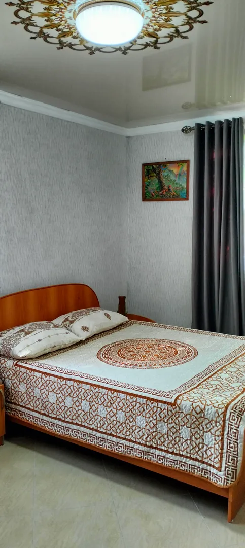 Двухспальная кровать