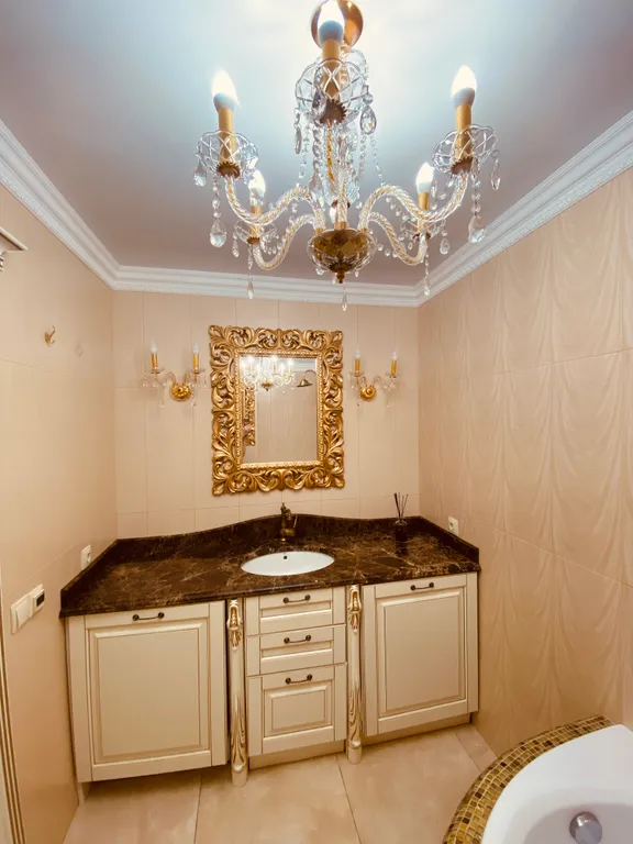 Трёхкомнатная квартира в самом центре Сочи рядом с морем