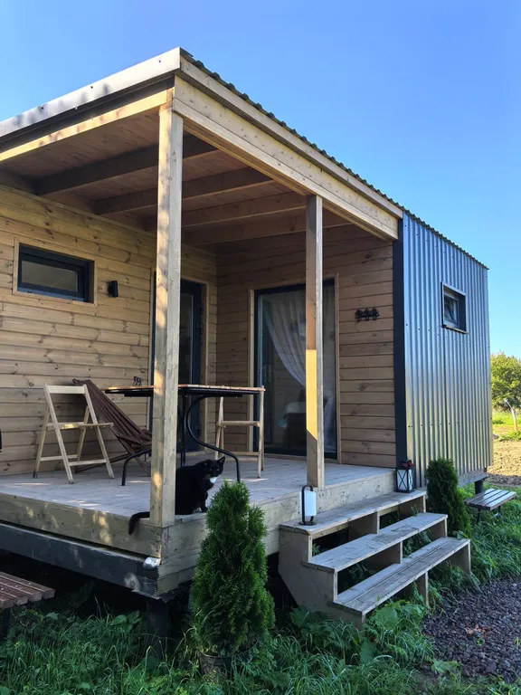 Коттедж Уютный домик «Маяковский» с панорамными окнами — Волковицы