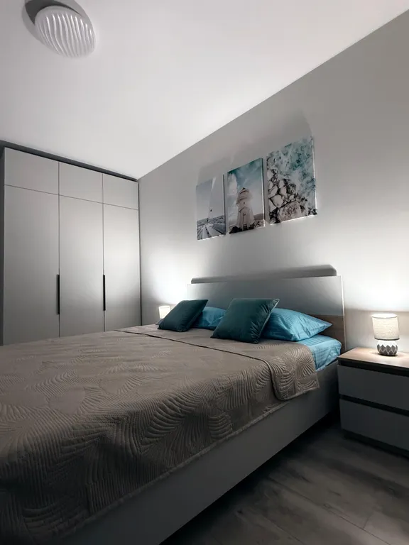 Уютная новая двухкомнатная квартира в ЖК Дом у Реки — аренда посуточно в Киров