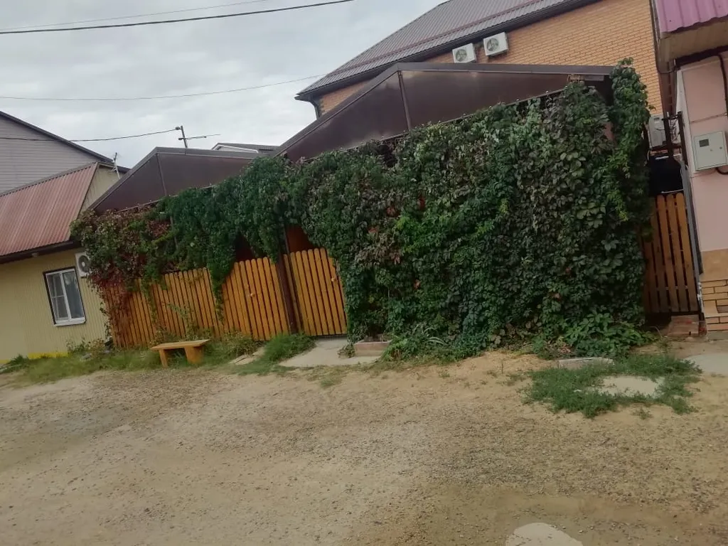 Уютный дом у моря