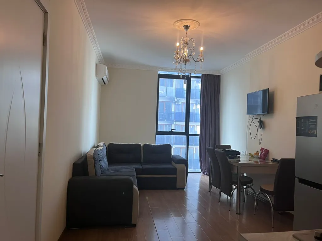 Квартира 2-комнатная Квартира — Батуми