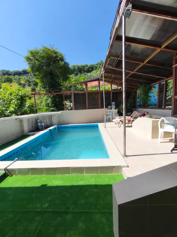 Коттедж Дом с бассейном и баней — Кроянское