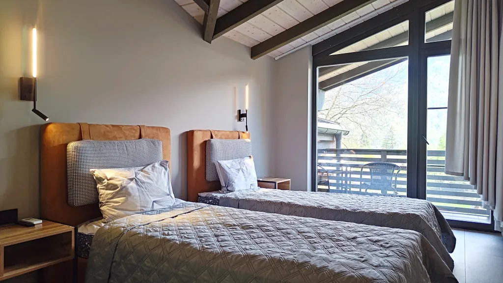 Таунхаус с джакузи и сауной. Камин. Панорамные окна. Барбекю.