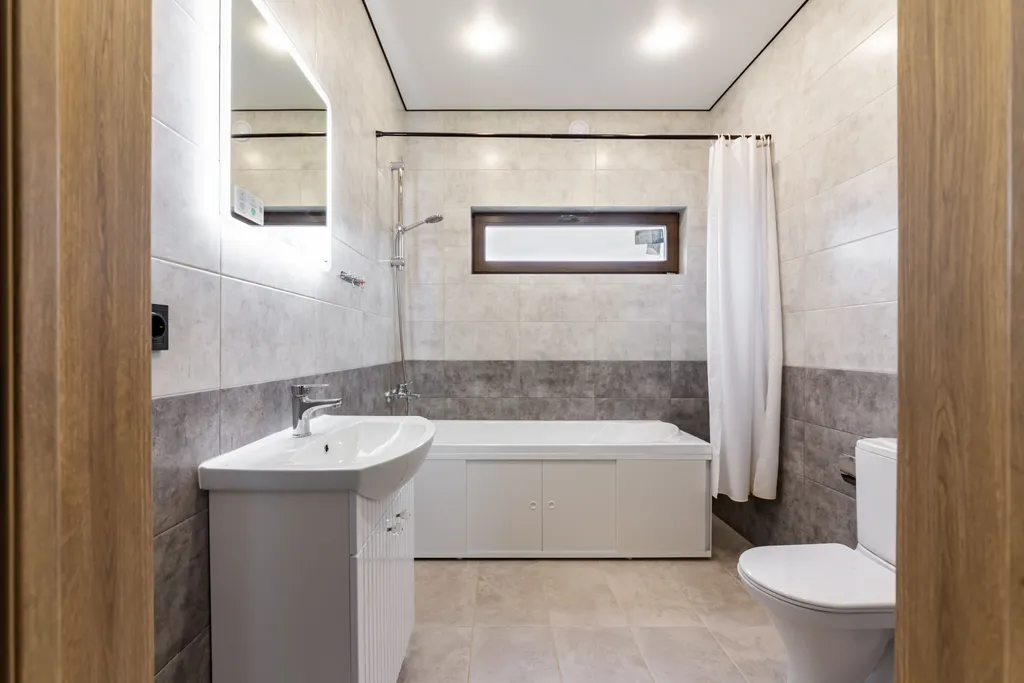 Новый дом около леса