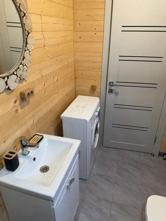 Гостевой комплекс Голден Хаус на первой береговой линии