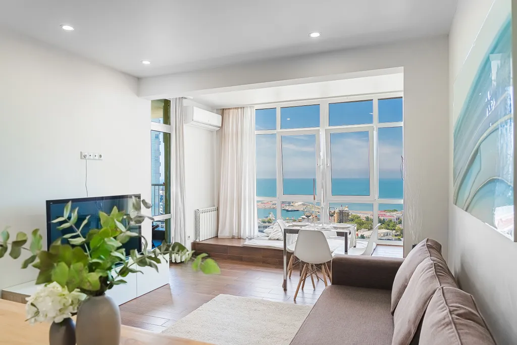 2-комнатная квартира в центре Сочи с видом на море и город