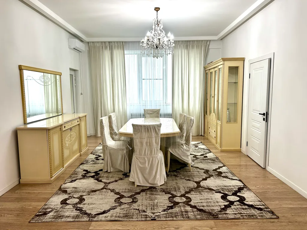 4-комнатная Квартира